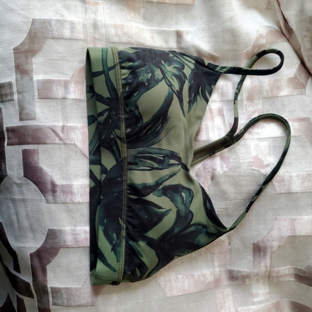 Lulu lemons sports bra
